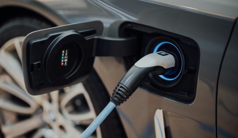 Philly Drivers Get a Jolt as City Lines Up Hundreds of Curbside EV Chargers
