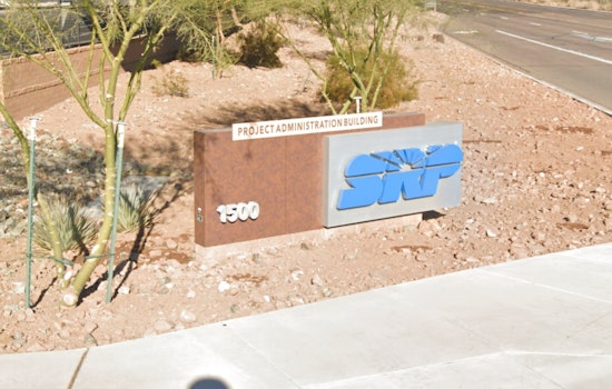 Phoenix Line Crews Light Up Long-Dark Navajo Homes