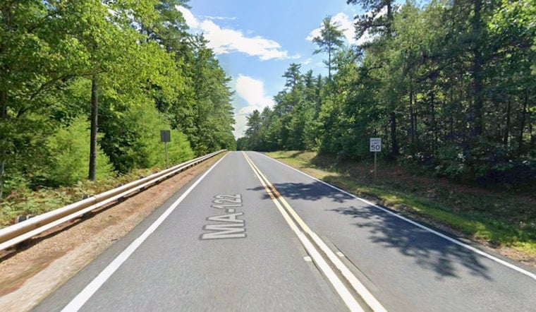 Pilot Hauled From Quabbin After Small Plane Splashdown Shocks New Salem
