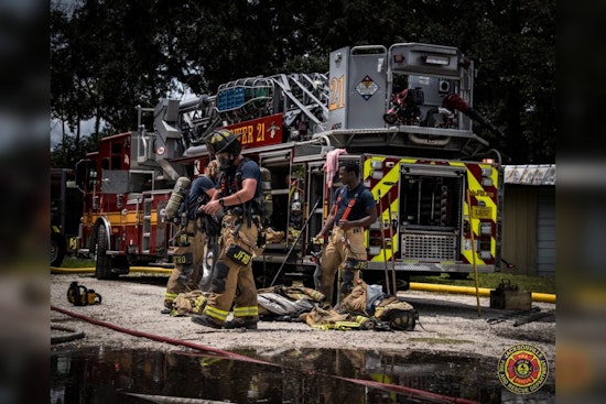 Pine Forest Blaze Torches Business, Forces Resident Out, JFRD Says