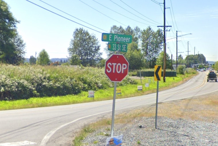 Pioneer Way Morning Crash Kills Eatonville Woman, Injures Another Driver