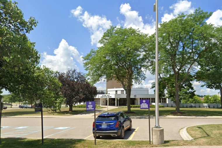 Pontiac Parents Brace As Board Weighs Shutting Three Elementary Schools