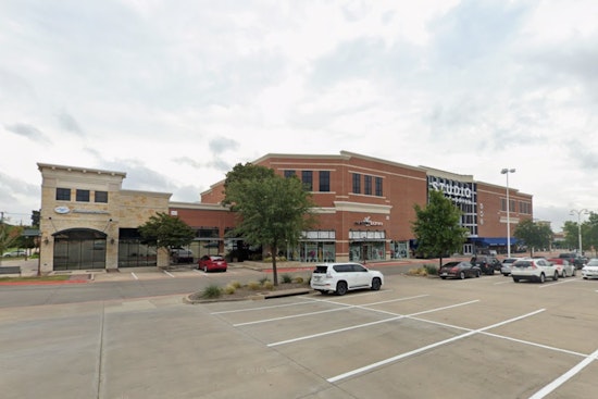 Pop And Pour Plots Bubbly Takeover Of Colleyville Town Center