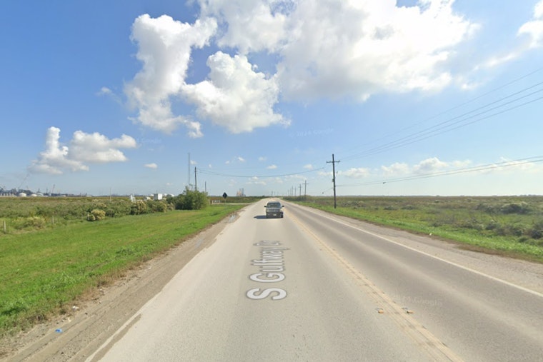 Port Arthur Crash Leaves Four Dead After Coach-Van Collision