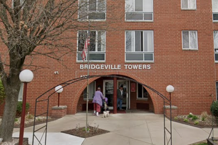 Pre-Dawn Fire Chaos at Bridgeville Towers as Seniors Flee High-Rise