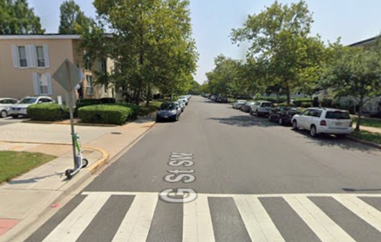 Pre-Dawn SW D.C. Apartment Stickup Caught On Camera