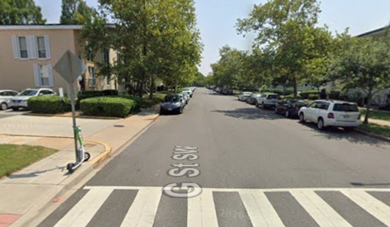 Pre-Dawn SW D.C. Apartment Stickup Caught On Camera