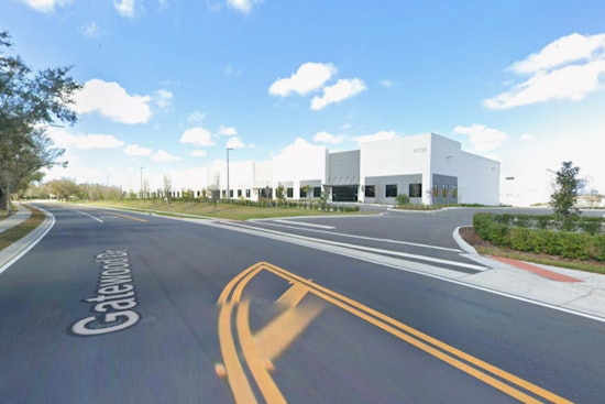 Quebec Tee Maker Printeez Plants Flag In Lakewood Ranch