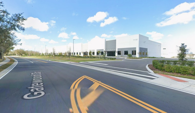 Quebec Tee Maker Printeez Plants Flag In Lakewood Ranch