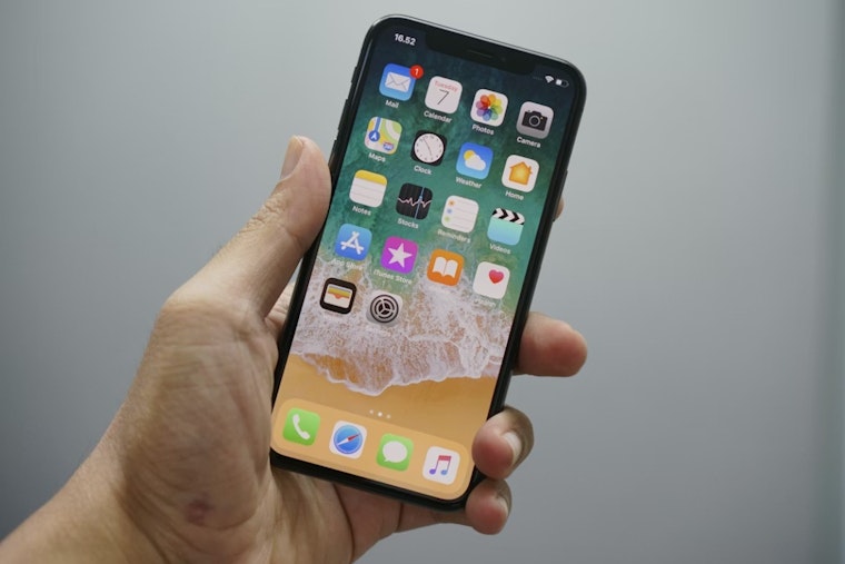Quiet iPhone Update Slams Door On 'Deleted' Messages Bug