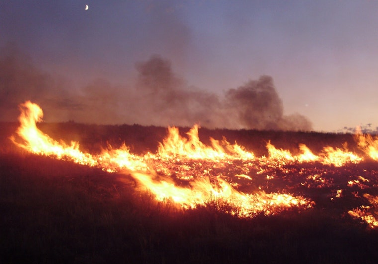 Riverside Fires Injure Four As Drones Halt Air Support