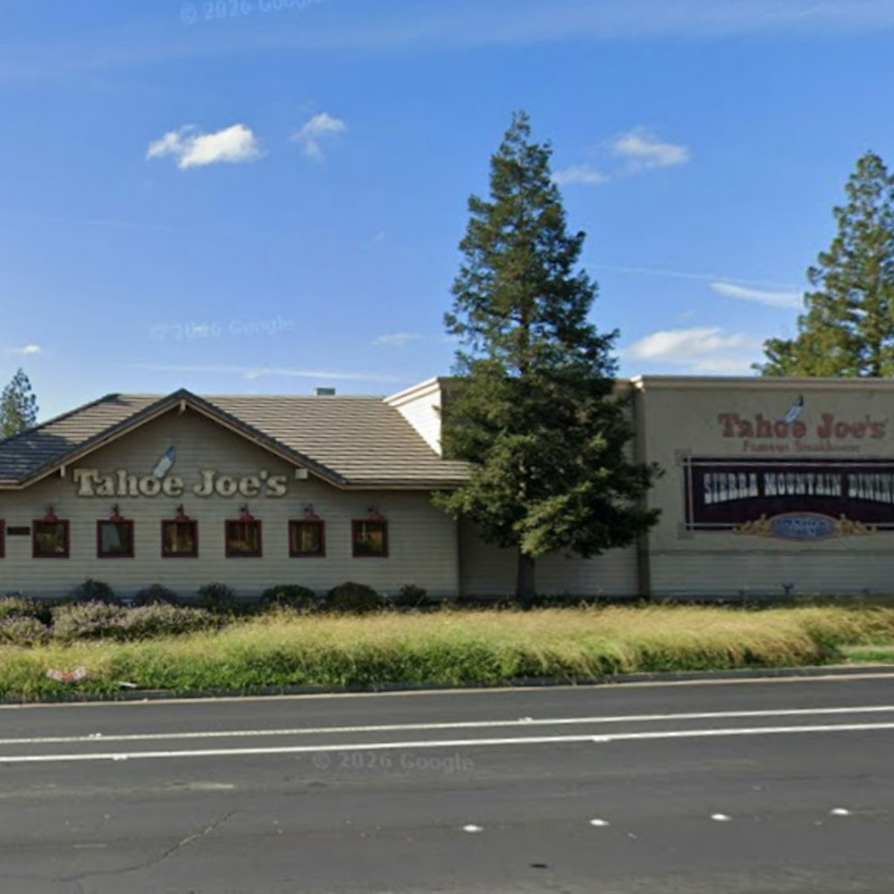 Robot Servers, All-You-Can-Eat Wagyu Invade Old Tahoe Joe’s in Roseville