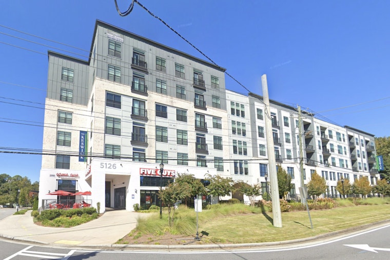Rooftop Fire Rattles Residents At The Keswick In Chamblee