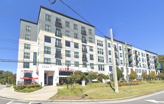 Rooftop Fire Rattles Residents At The Keswick In Chamblee