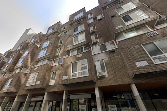 Roosevelt Island High-Rise Belches Black Smoke From 19th-Floor Window