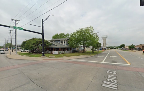 Rowlett’s Iconic Blue House Gets Boozy Taco Revival With Ollie’s Azul House