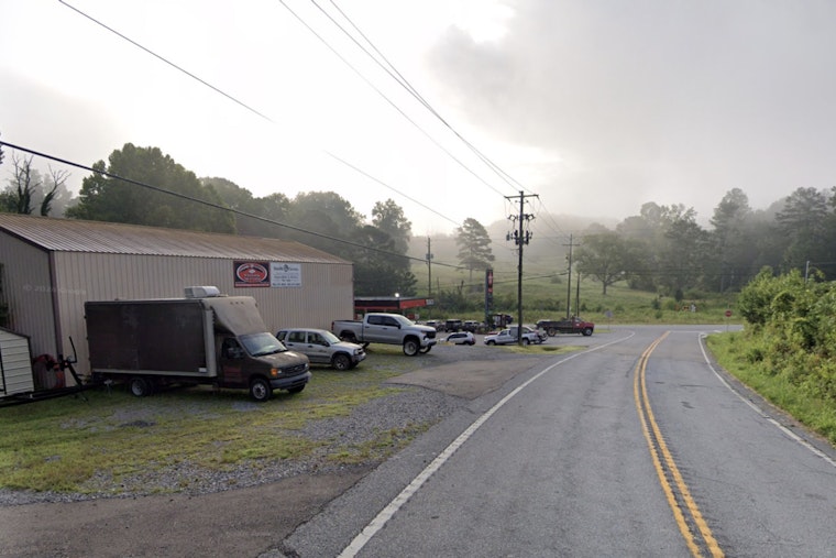 Runaway Bull Has Gilmer County Drivers Dodging ‘Angry Steak’ On Highway 382