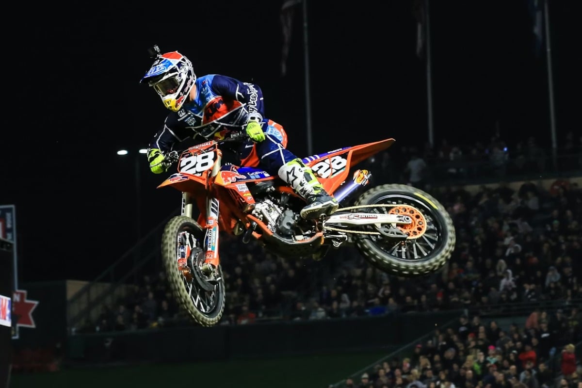 Salt Lake Revved As Supercross Title Fight Hits Rice-Eccles Stadium
