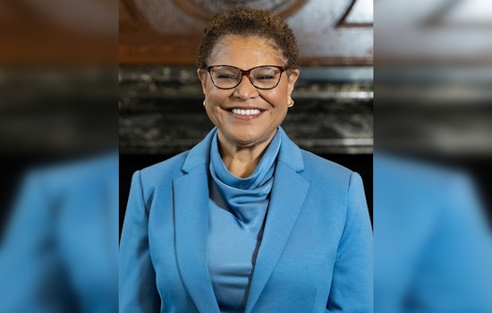 Samantha Ettus Urges Conservatives To Back Karen Bass