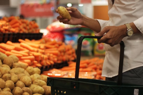 Same Cart, Bigger Bill: DMV Shoppers Feel the Grocery Squeeze