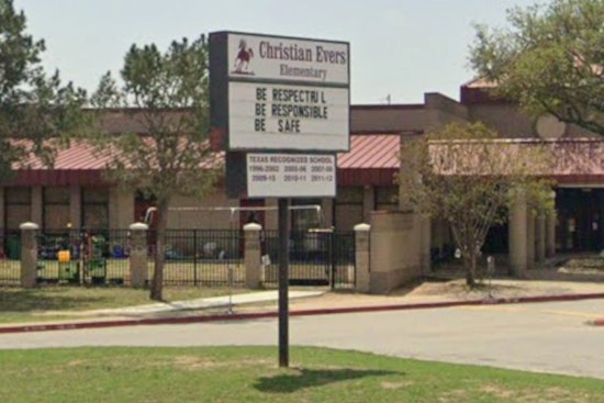 San Antonio Mom Fumes After 7-Year-Old Is Hit Near Evers Elementary