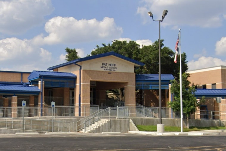 San Antonio School Aide Under Felony Scrutiny After Mom Says He Yanked Girl's Chair