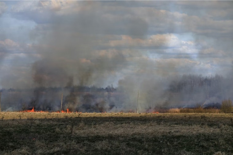 San Jose Grass Blaze Erupts By Senter And Story, Smoke Clouds East Side