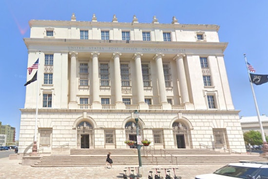 Schertz Laser Felon Back On The Run, Feds Say