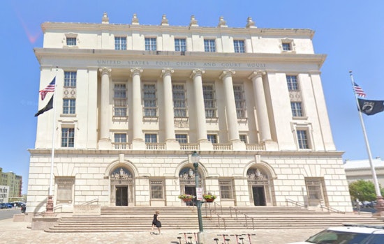 Schertz Laser Felon Back On The Run, Feds Say
