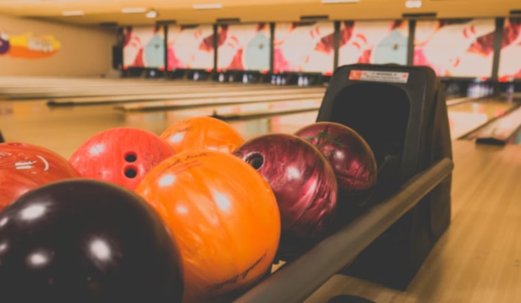 Seattle Bowlers Say Lucky Strike Jacked Up Prices And Guttered Their Game