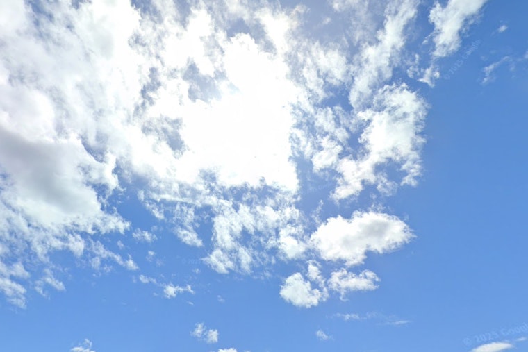 Seattle Braces For Sizzling Sunday As Near-Summer Heat Eyes Record