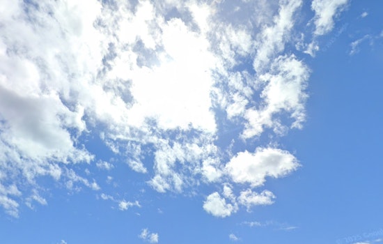 Seattle Braces For Sizzling Sunday As Near-Summer Heat Eyes Record