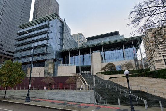 Seattle Mayor Ducks Transparency Question at Packed Light Rail Showdown