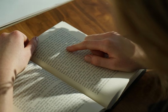 S.F. Couch Potatoes Could Dodge Dementia by Flipping Pages, Not Channels