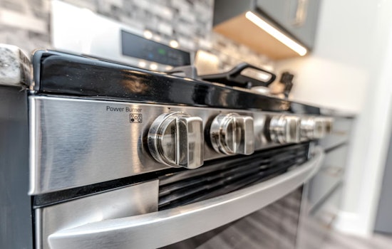 Shattering Oven Doors Rock Kitchens As Consumer Reports Sounds Alarm