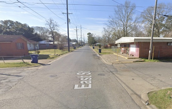 Shots Ring Out Near East And Madison As Opelousas Cops Nab Felon Suspect