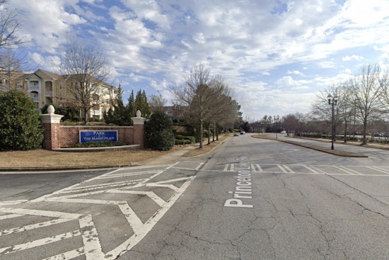 Shoulder Shot At Southwest Atlanta Private Event Sparks Hunt For Gunman