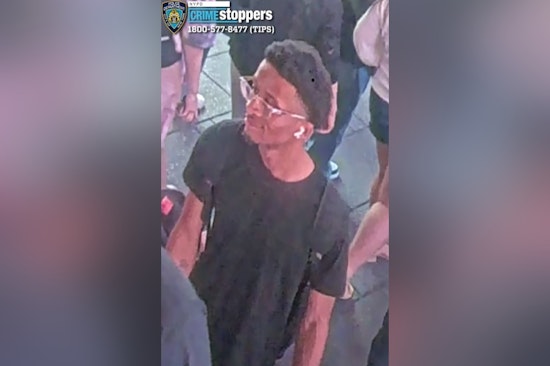 Sidewalk Creep Gropes Teen Near Times Square, Cops Hunt Suspect