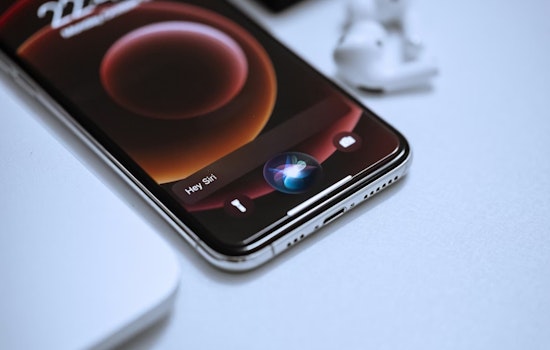 Siri Hype Hits Apple Wallet: $250 Million Payout Over Delayed AI