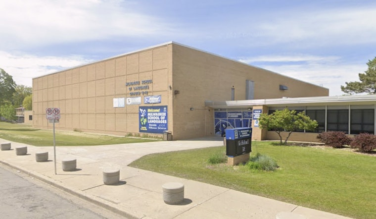 Sixth-Grade Showdown Milwaukee Parents Pack School Over Immersion Shake-Up
