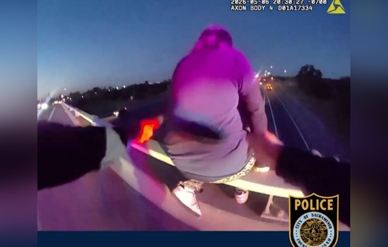Sobbing Kid Saved As Sacramento Cops Grab Him From I-80 Overpass