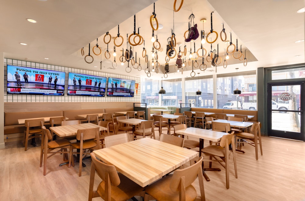 SoMa Social Touches Down As Mid-Market Scores New Sports Hangout