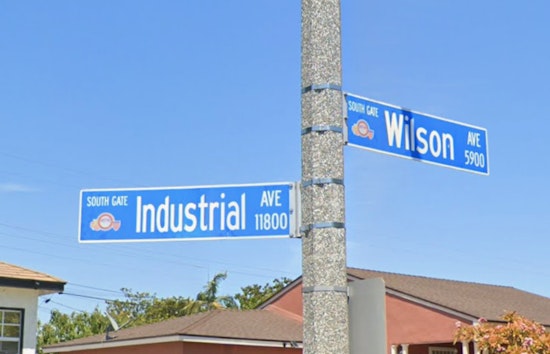 South Gate Inferno Engulfs Industrial Strip in Heavy Smoke
