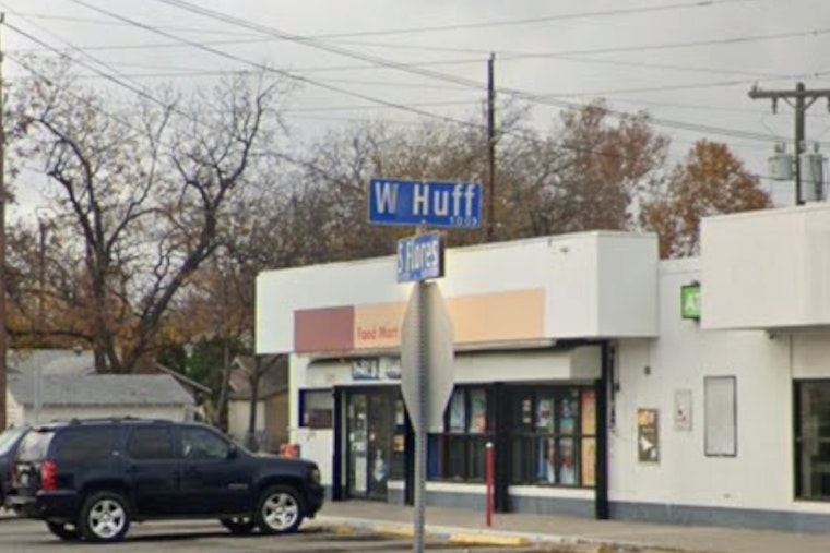 South Side Stabbing Leaves 52-Year-Old Bleeding In The Street