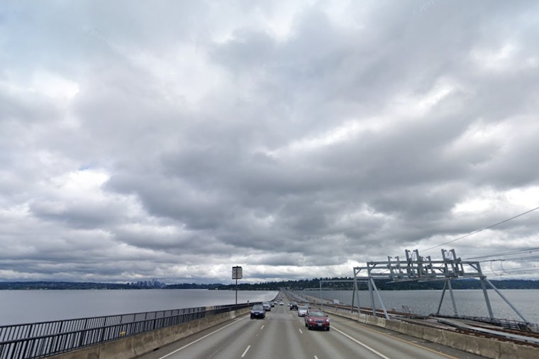 South Wind Smacks Seattle as Showers Line Up for Days