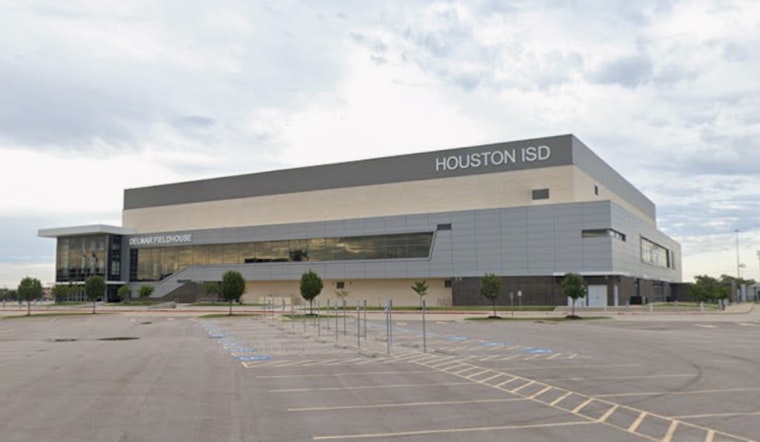 Southeast Houston Parents Grab Toolbelts To Fix ‘Hazardous’ HISD Elementary