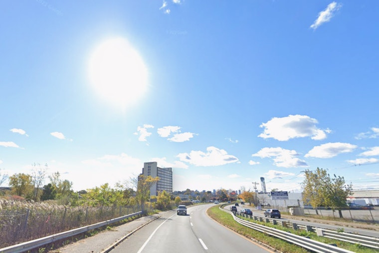 Southwest Gusts Whip Boston as Warm Monday Cranks Up