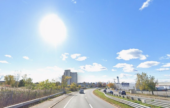Southwest Gusts Whip Boston as Warm Monday Cranks Up