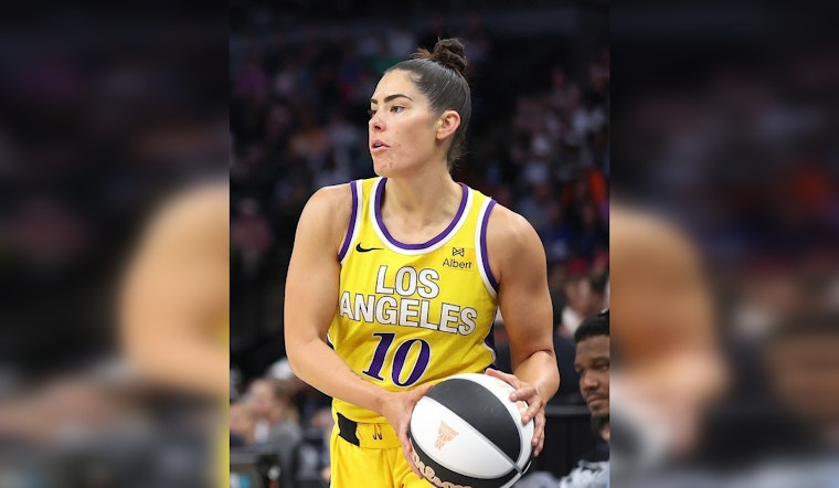 Sparks Scoring Star Kelsey Plum Helped off Practice Court After Scary Leg Injury