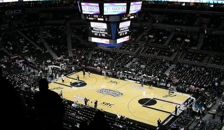 Spurs Draw 150-Mile Line Around San Antonio For Playoff Tickets